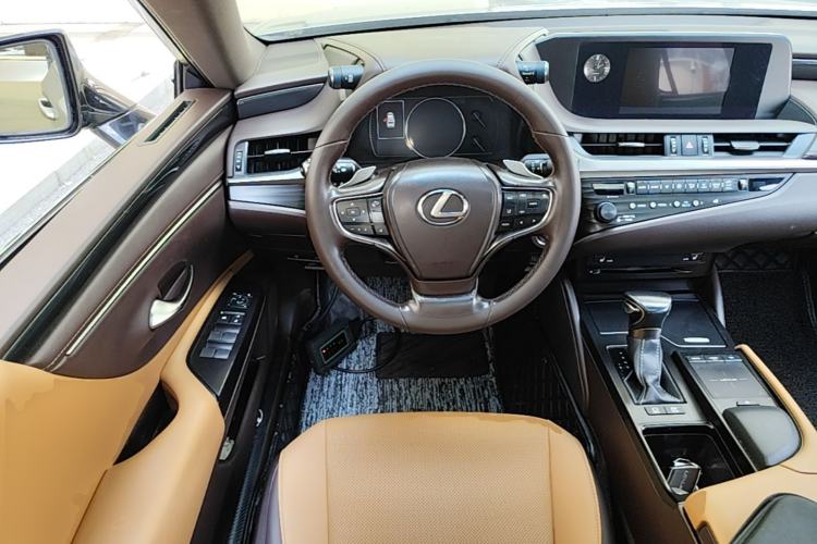 Used Lexus ES 2020 300h Premier Edition Steering Wheel