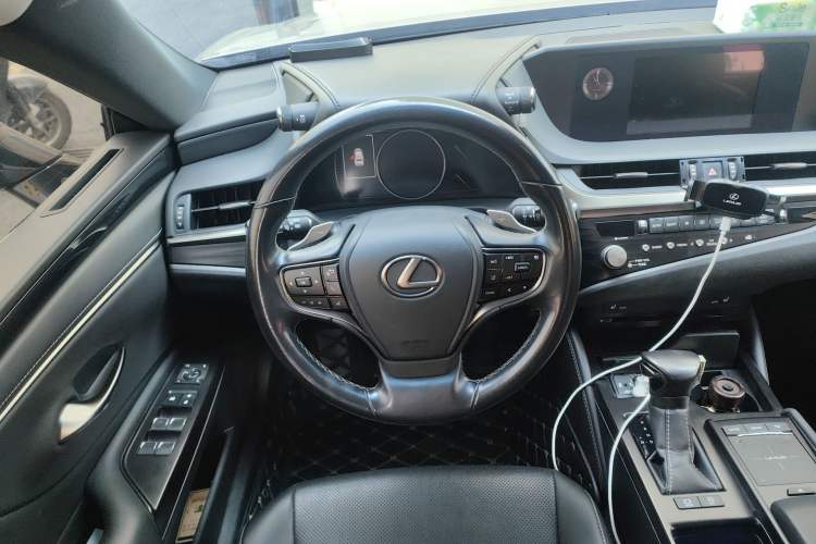 Used Lexus ES 2020 200 Excellence Edition Steering Wheel