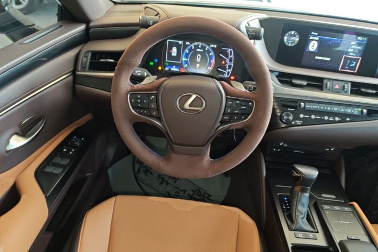 Used Lexus ES 2020 200 Excellence Edition Steering Wheel