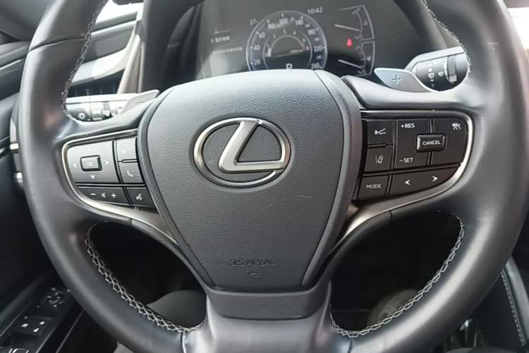 Used Lexus ES 2020 200 Excellence Edition Steering Wheel