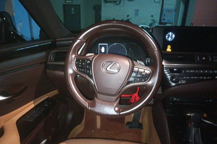 Used Lexus ES 2020 200 Excellence Edition Steering Wheel
