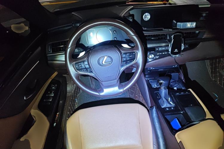 Used Lexus ES 2020 200 Excellence Edition Steering Wheel