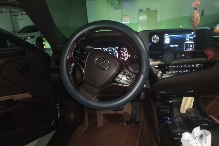 Used Lexus ES 2020 200 Excellence Edition Steering Wheel