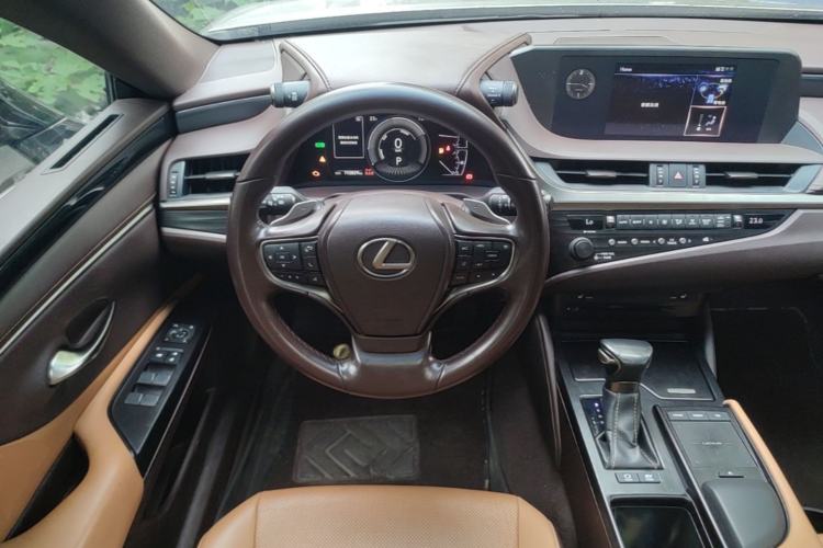 Used Lexus ES 2020 300h Premier Edition Steering Wheel