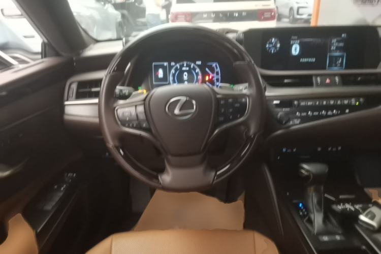 Used Lexus ES 2020 200 Luxury Edition Steering Wheel