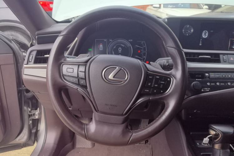 Used Lexus ES 2020 300h Premier Edition Steering Wheel