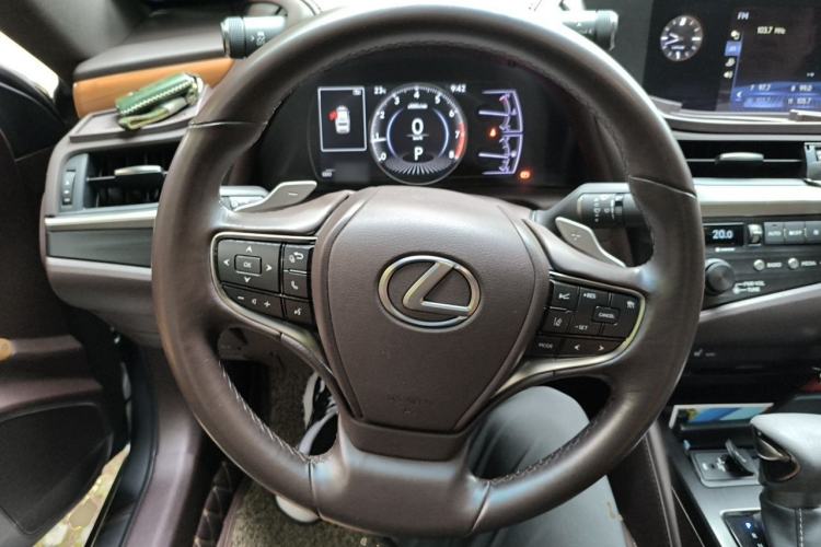 Used Lexus ES 2020 200 Excellence Edition Steering Wheel