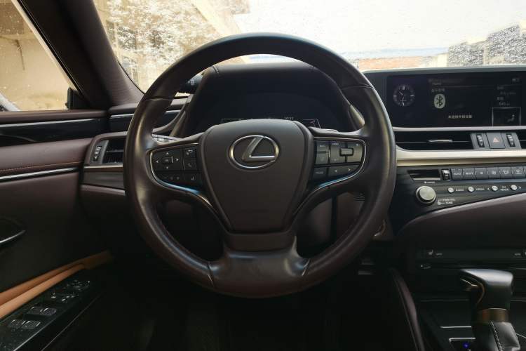 Used Lexus ES 2020 200 Excellence Edition Steering Wheel