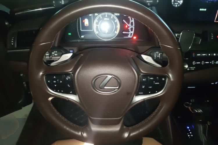 Used Lexus ES 2020 200 Excellence Edition Steering Wheel