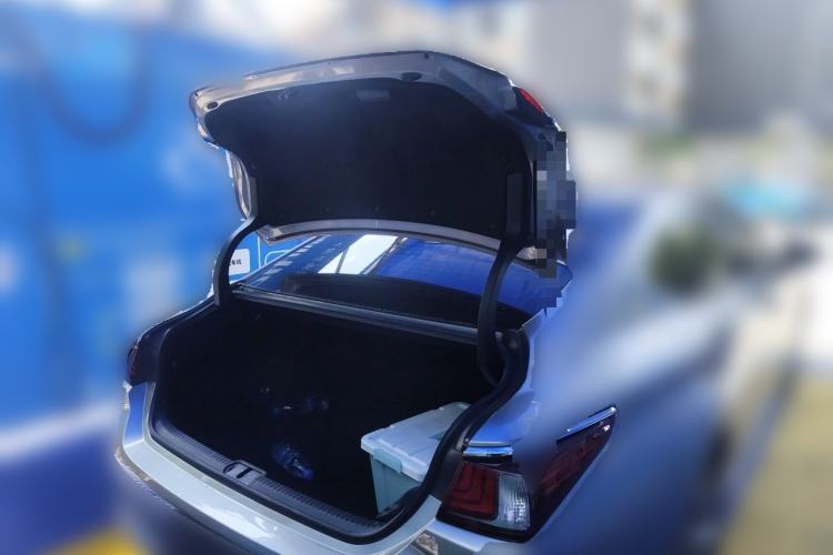 Used Lexus ES 2020 300h Premier Edition Trunk