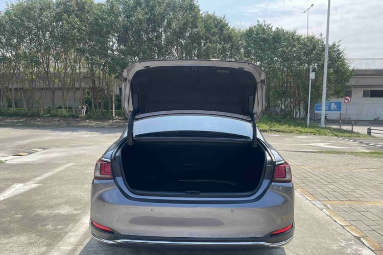Used Lexus ES 2020 200 Excellence Edition Trunk
