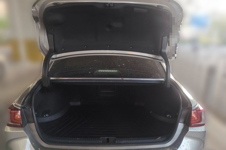 Used Lexus ES 2020 300h Premier Edition Trunk