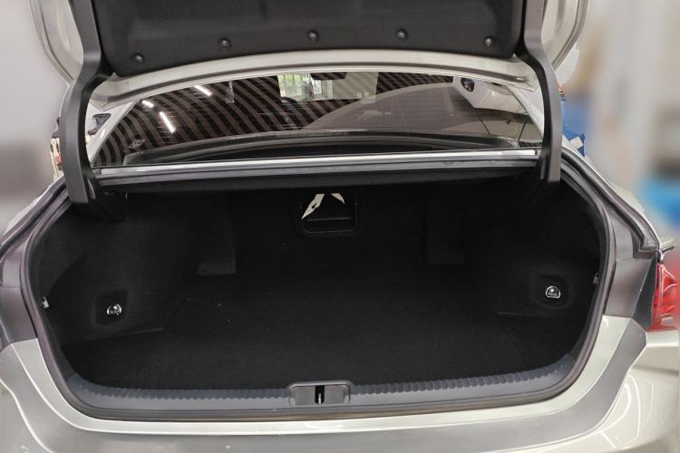 Used Lexus ES 2020 300h Premier Edition Trunk
