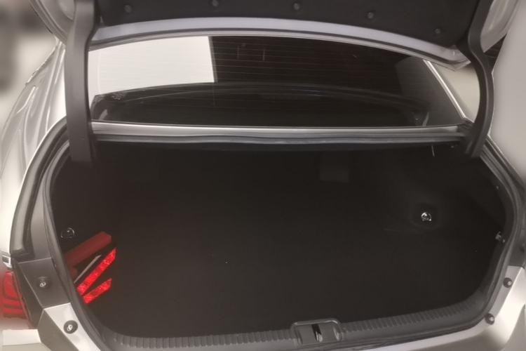 Used Lexus ES 2020 200 Luxury Edition Trunk