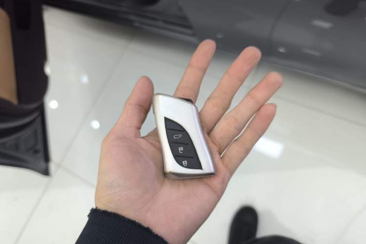 Used Lexus ES 2020 200 Luxury Edition Vehicle Key