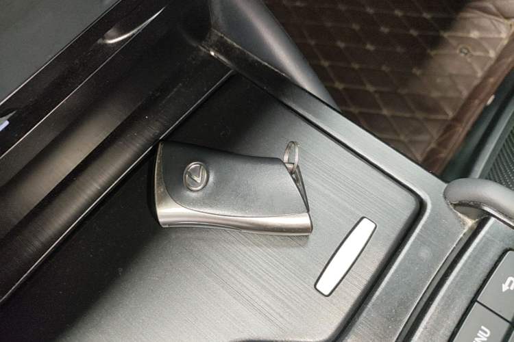 Used Lexus ES 2020 200 Excellence Edition Vehicle Key