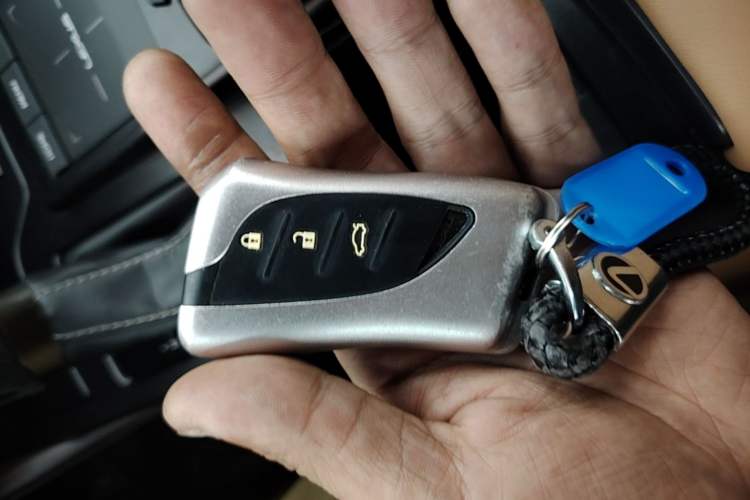 Used Lexus ES 2020 200 Excellence Edition Vehicle Key