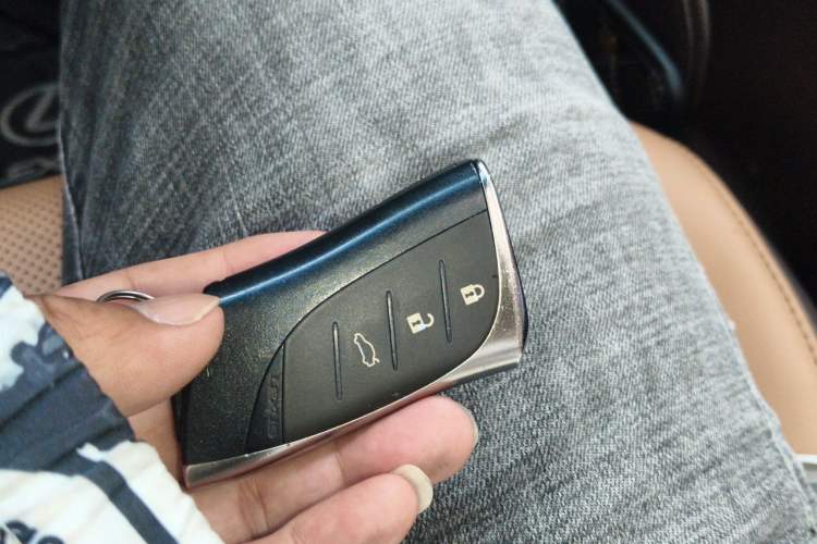 Used Lexus ES 2020 260 Excellence Edition Vehicle Key