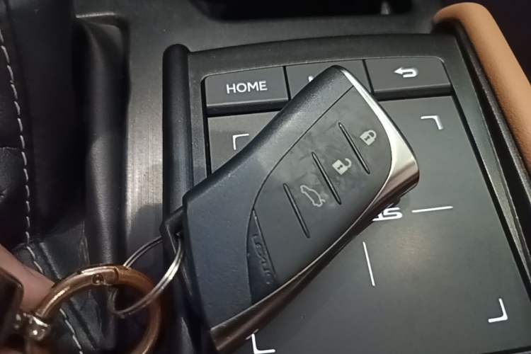 Used Lexus ES 2020 200 Excellence Edition Vehicle Key