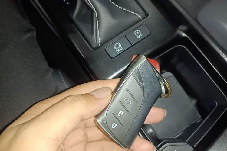 Used Lexus ES 2020 200 Luxury Edition Vehicle Key
