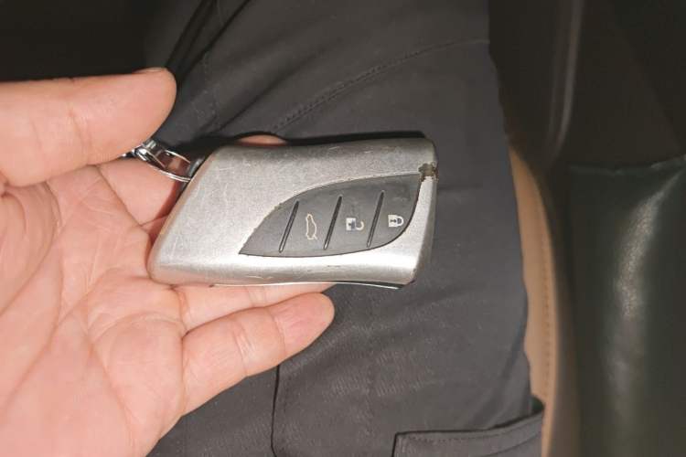 Used Lexus ES 2020 200 Excellence Edition Vehicle Key