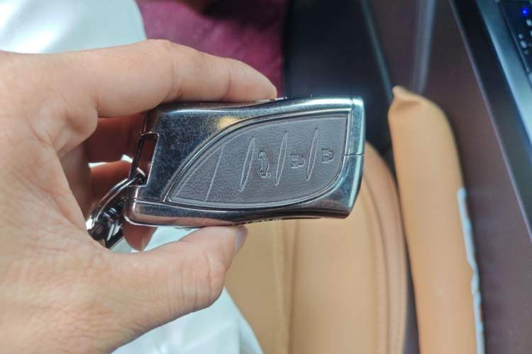 Used Lexus ES 2020 300h Premier Edition Vehicle Key