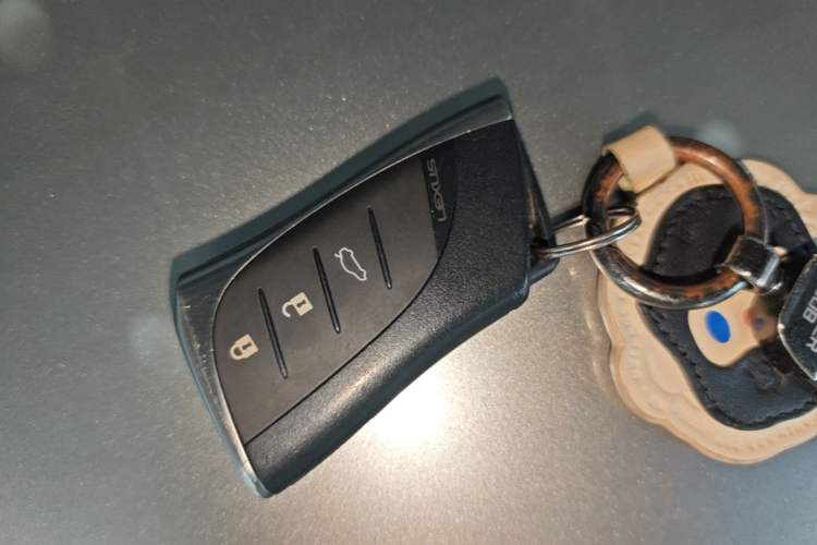 Used Lexus ES 2020 200 Excellence Edition Vehicle Key