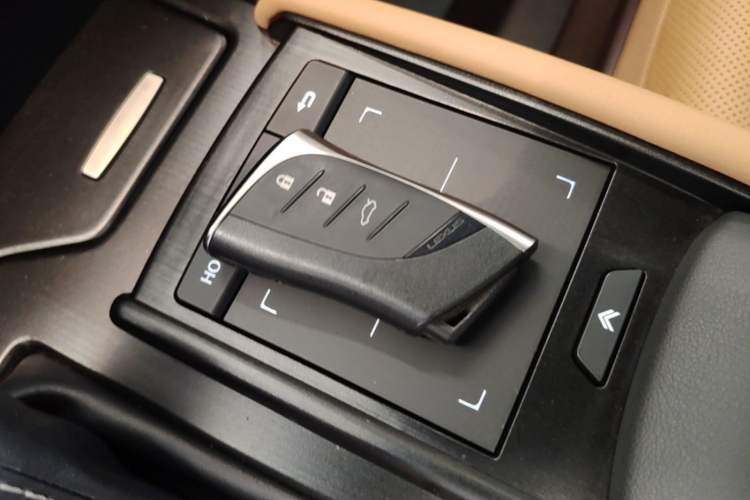 Used Lexus ES 2020 200 Excellence Edition Vehicle Key