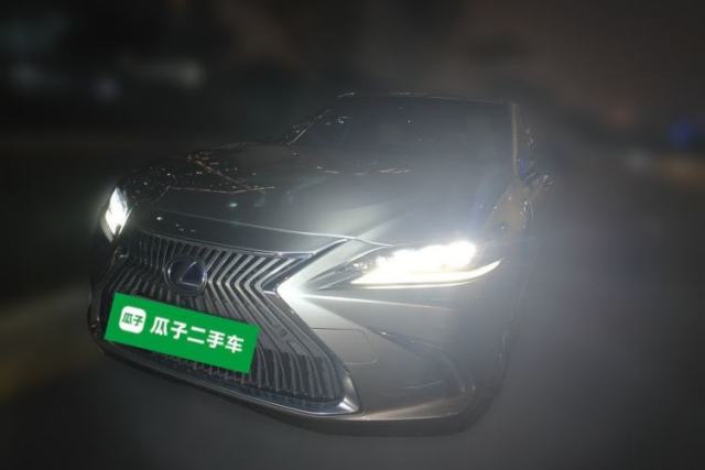 Used Lexus ES 2020 300h Deluxe Edition