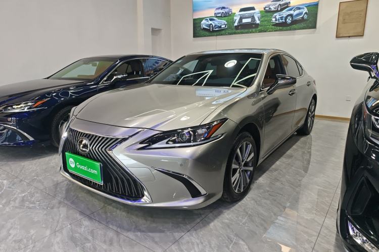 Used Lexus ES 2020 200 Excellence Edition Guazi used car, China used car export, Used car for sale, Used cars, Cheapest cars for sale