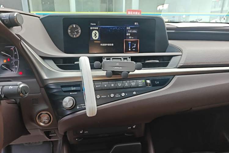Used Lexus ES 2020 200 Excellence Edition Audio And AC Panel