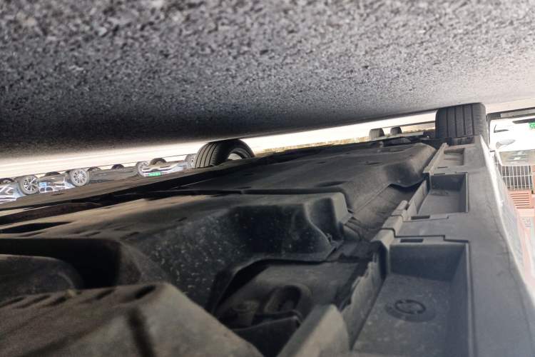 Used Lexus ES 2020 300h Deluxe Edition Chassis Rear Left