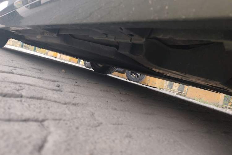 Used Lexus ES 2020 300h Premier Edition Chassis Rear Left