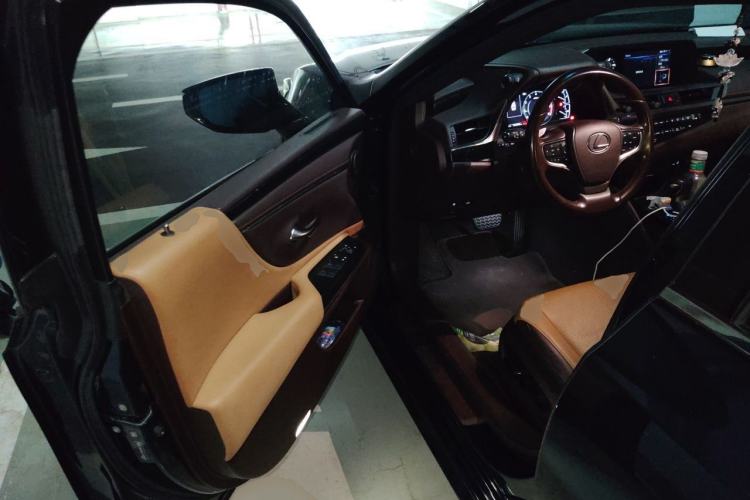 Used Lexus ES 2020 200 Excellence Edition Driver Seat