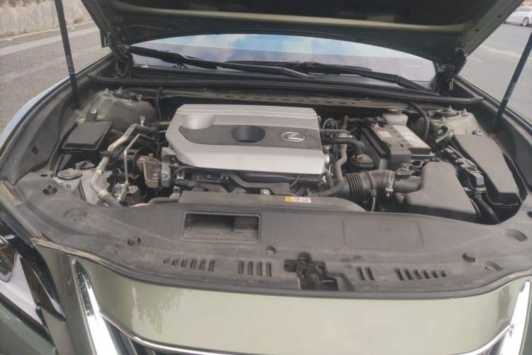 Used Lexus ES 2020 200 Excellence Edition Engine Bay