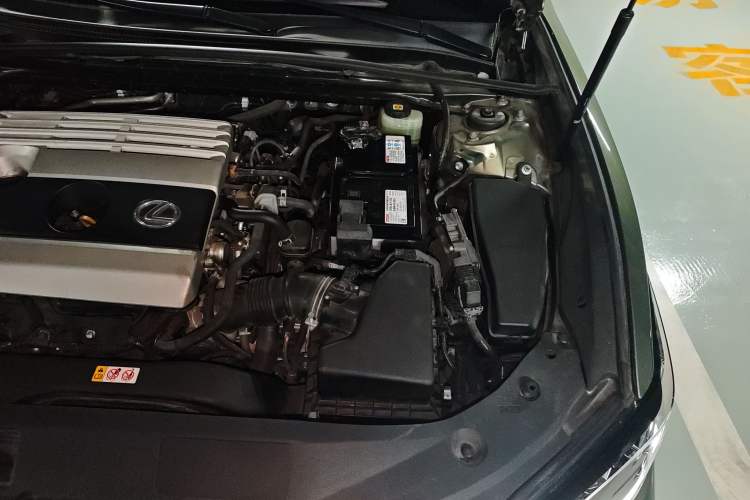 Used Lexus ES 2020 200 Excellence Edition Engine Bay Left