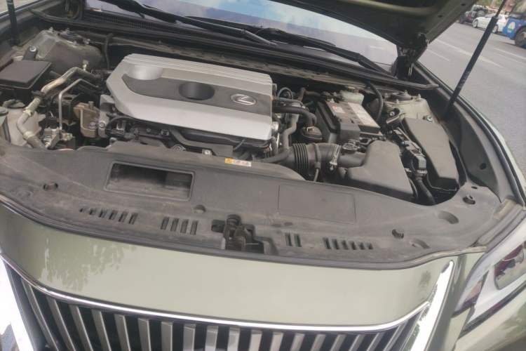 Used Lexus ES 2020 200 Excellence Edition Engine Bay Left