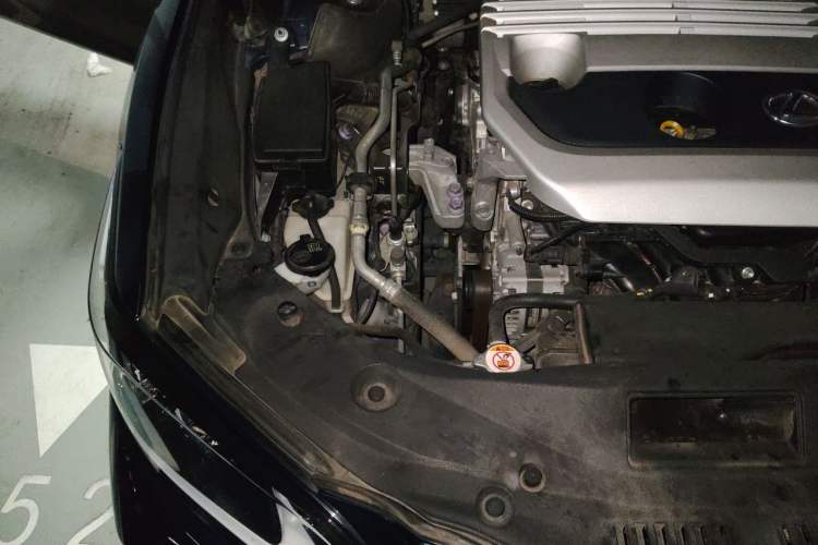Used Lexus ES 2020 200 Excellence Edition Engine Bay Right
