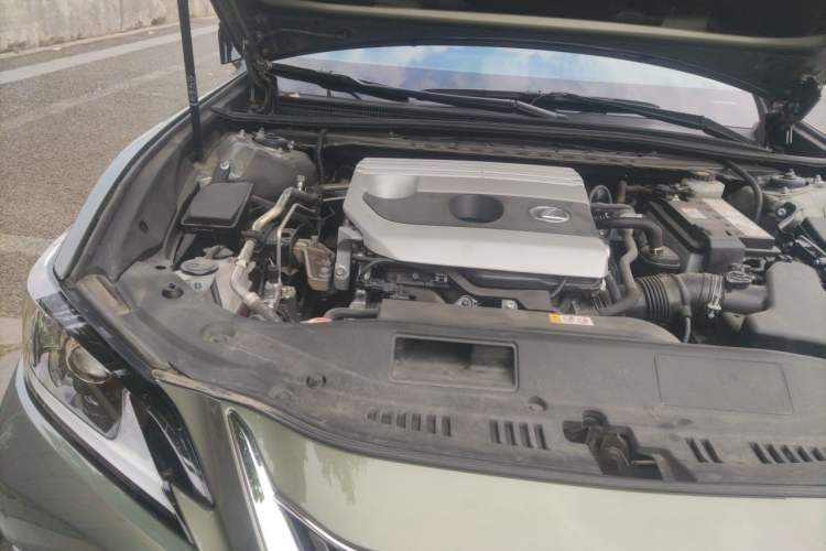Used Lexus ES 2020 200 Excellence Edition Engine Bay Right