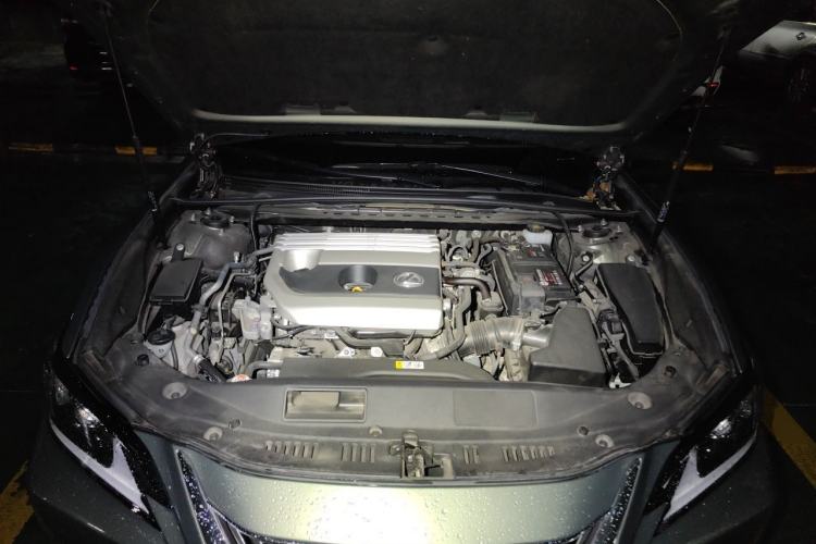 Used Lexus ES 2020 200 Excellence Edition Engine Bay