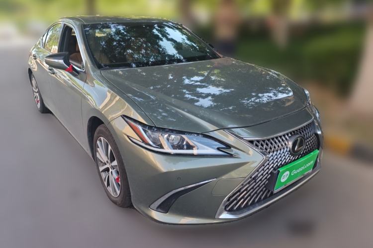 Used Lexus ES 2020 200 Excellence Edition Exterior 2