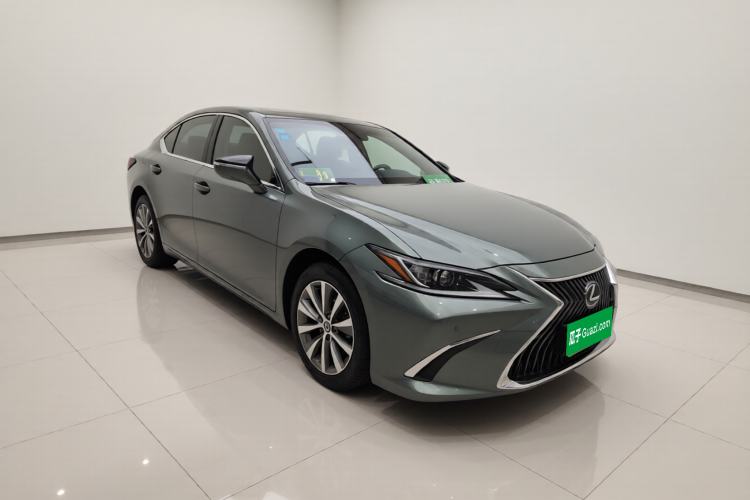 Used Lexus ES 2020 200 Excellence Edition Exterior 2
