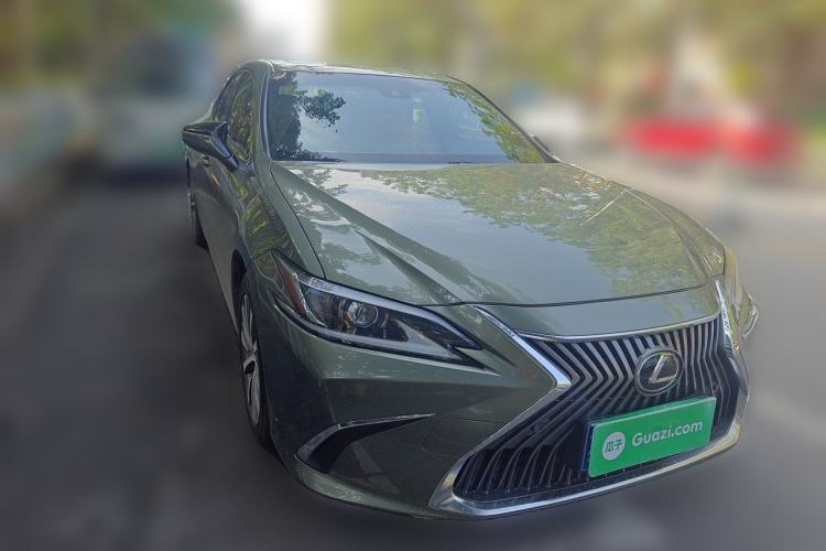 Used Lexus ES 2020 200 Excellence Edition Exterior 2