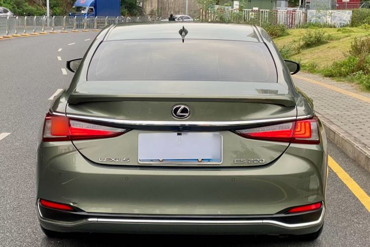 Used Lexus ES 2020 200 Excellence Edition Exterior 4