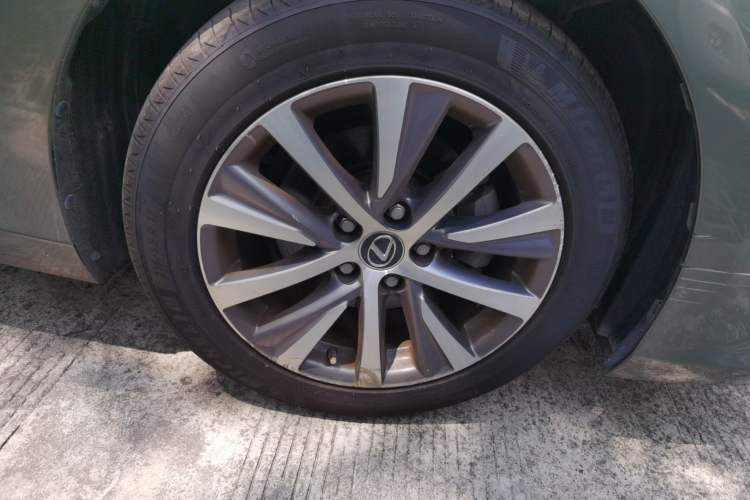 Used Lexus ES 2020 200 Excellence Edition Exterior 7