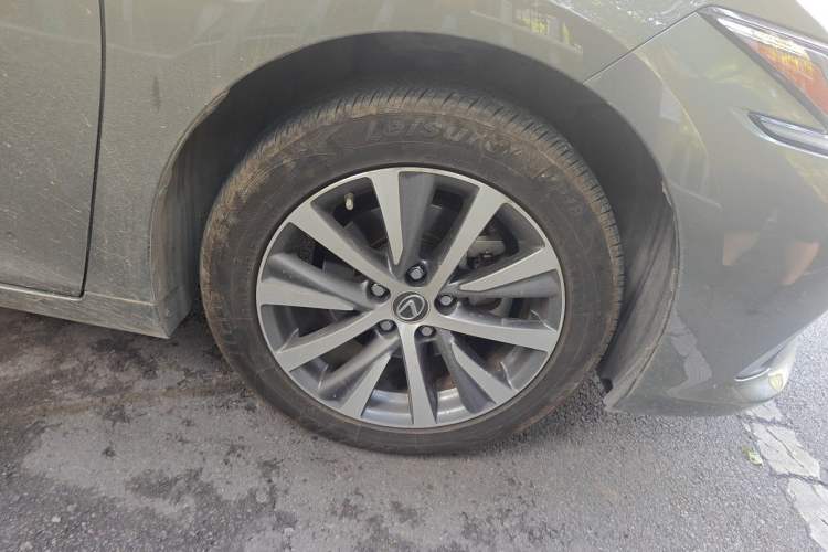 Used Lexus ES 2020 200 Excellence Edition Exterior 7