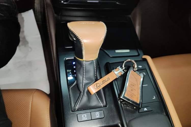 Used Lexus ES 2020 200 Excellence Edition Gear Lever