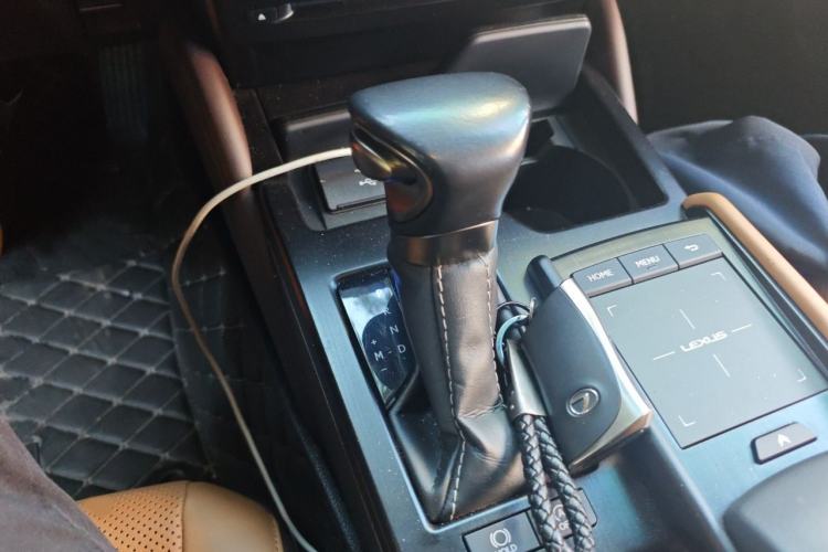 Used Lexus ES 2020 200 Excellence Edition Gear Lever