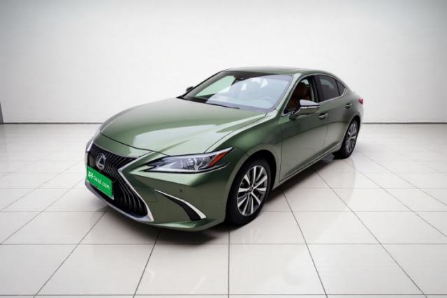 Used Lexus ES 2020 300h Premier Edition