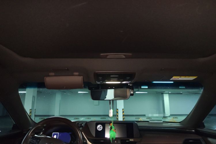 Used Lexus ES 2020 200 Excellence Edition Headliner
